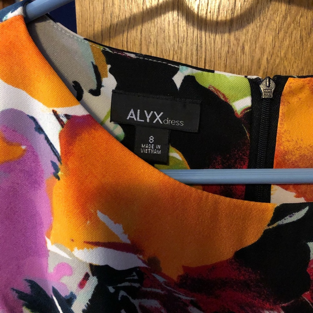 Size 8. Macy’s flower dress